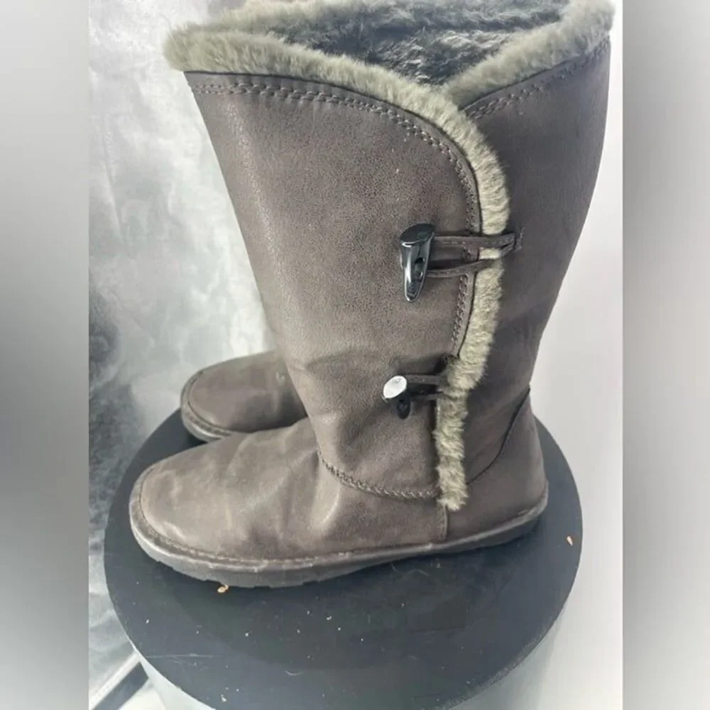 Sonoma Faux Fur Lined Winter Boots Toggle Button Closure Warm Comfy size 8‎